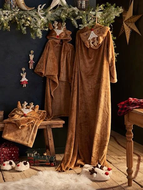 Reindeer Blanket With Sleeves & Hood – Image 7