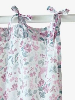 Sheer Curtain, Victoria